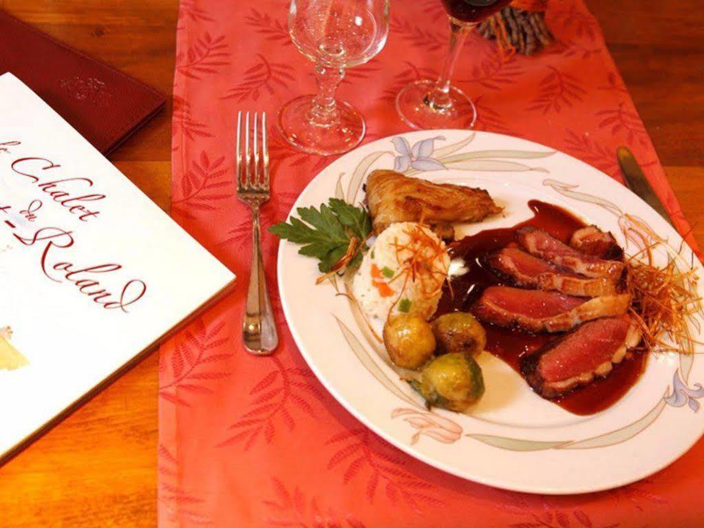 Logis Hotel Restaurant Le Chalet Du Mont Roland Sampans Εξωτερικό φωτογραφία