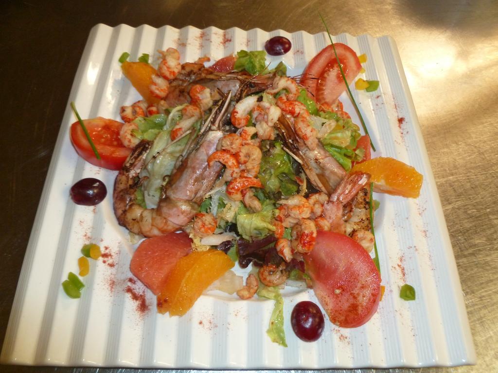 Logis Hotel Restaurant Le Chalet Du Mont Roland Sampans Εξωτερικό φωτογραφία